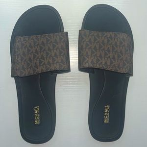 Brown Micheal Kors slides
